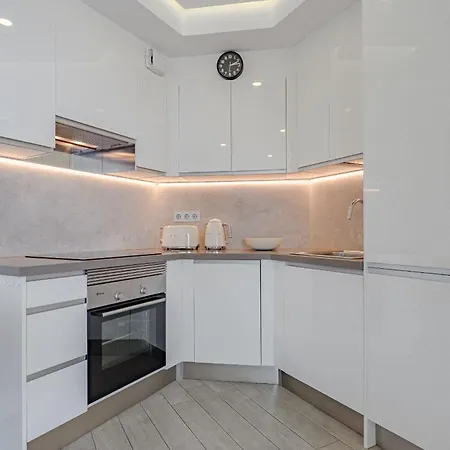 Sunrise Sea View Penthouse Апартаменты *