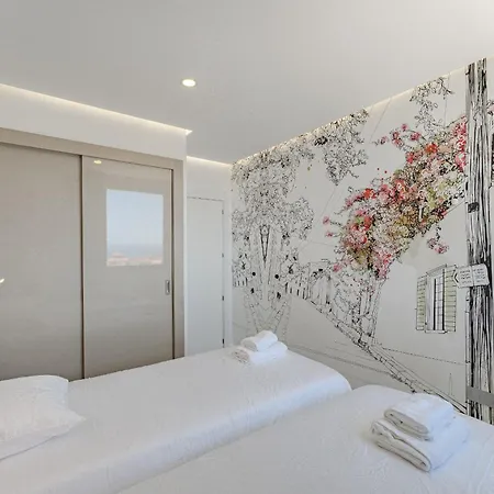 Sunrise Sea View Penthouse Appartement *